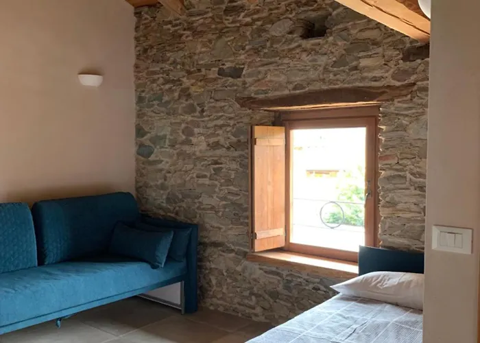 Alte Terre Lab&room Alojamento de Acomodação e Pequeno-almoço San Damiano Macra